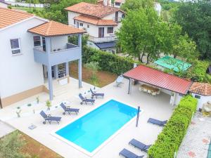 Bazén v ubytování Apart Residence Leko nebo v jeho okolí