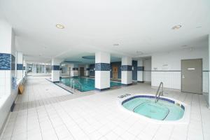 The swimming pool at or close to PlanURstay- Mississauga Downtown Square One Shopping Centre