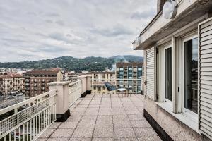 Galeriebild der Unterkunft Urban House Carducci - Attic in Turin