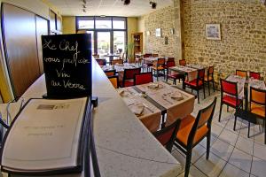 ห้องอาหารหรือที่รับประทานอาหารของ Relais Du Lac