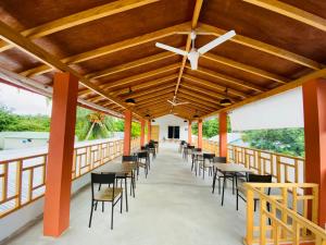 Gallery image of Thoddoo White Sand Inn in Thoddoo