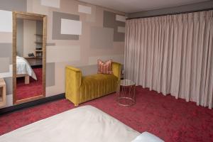 LOCH LOGAN HOTEL客房内的一张或多张床位