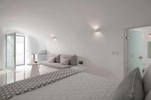 Katil atau katil-katil dalam bilik di White Concept Caves