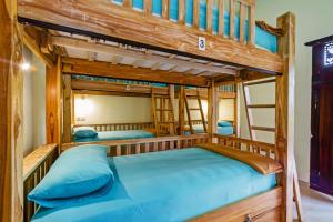Postel nebo postele na pokoji v ubytování Lembongan Hostel