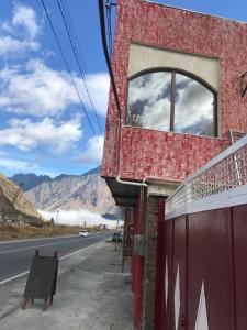 Splošen pogled na gorovje oz. razgled na gore, ki ga ponuja hotel