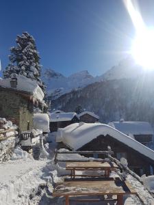 Gallery image of L' Aroula Rooms & Restaurant in Champoluc