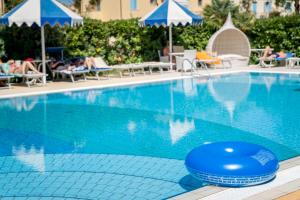 Bazén v ubytování Hotel Harry's nebo v jeho okolí