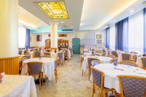 Restaurace v ubytování Hotel Harry's