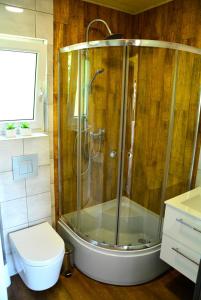 Kylpyhuone majoituspaikassa Noclegi Beata