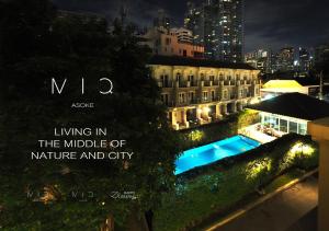 Изглед към басейн в MIQ Asoke808 Pool Villa - Asoke BTS 16 Pax или наблизо