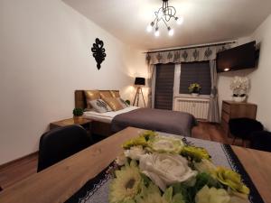 Telewizja i/lub zestaw kina domowego w obiekcie Apartament Krupówki Centrum