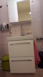 Cosy Studio climatise Vieux Nice proche mer et toutes commodites