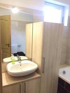 Ένα μπάνιο στο Budapest Airport , accommodation in Vecsés