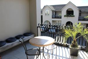 Rõdu või terrass majutusasutuses Lodge Bordeaux