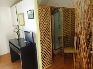 Fotografie z fotogalerie ubytování Chambre d'hôtes Ermitage Saint Romble v destinaci Crézancy