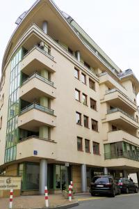 Budova, v ktorej sa apartmán nachádza