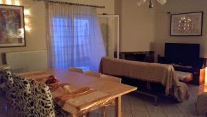 TV a/nebo společenská místnost v ubytování Ioannis House Sea View-Perfect family holidays