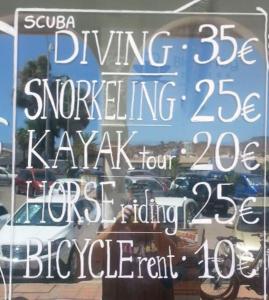 Certyfikat, podpis lub inny dokument wystawiony w obiekcie Beachfront 82