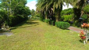Vrt ispred objekta Happiness Homestay