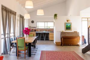 Χώρος καθιστικού στο Villa Bougainvillea