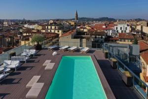 Bazén v ubytování Hotel Glance In Florence nebo v jeho okolí