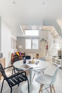 Afbeelding uit fotogalerij van HOMEABOUT RETIRO Apartment II in Madrid