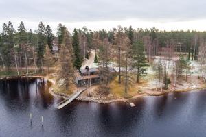 Et luftfoto af Hotel Kajaani