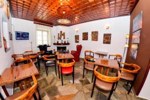Posezení v ubytování Hotel Adam + 37 fotografií