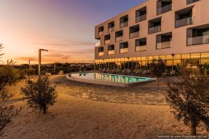 Piscina a Hotel Olea o a prop