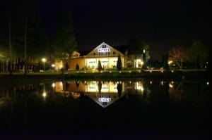 Budova, v ktorej sa hotel nachádza