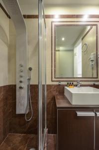 Kúpeľňa v ubytovaní Aeolis Boutique Hotel