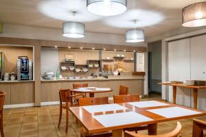 Restaurace v ubytování Comfort Hotel Lille Lomme