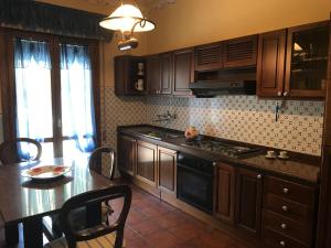 A kitchen or kitchenette at Il Fiordaliso
