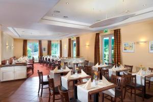 Restaurant o un lloc per menjar a Wyndham Garden Potsdam