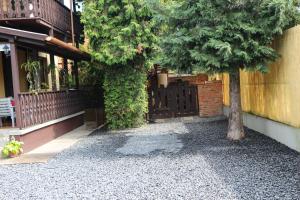 Fotografia z galérie ubytovania Emi Vendégház v destinácii Balatonszemes