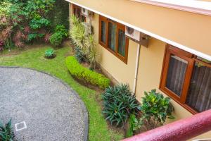 Zahrada ubytování RedDoorz Plus near Brawijaya Museum