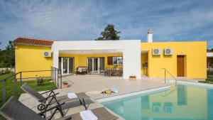 Πισίνα στο ή κοντά στο Cozy villa Limone with private pool and jacuzzi near Pula
