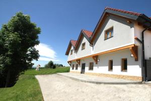 Building kung saan naroon ang guest house