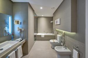 Bagno di The Act Hotel Sharjah