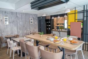 Φαγητό σε αυτό το ξενοδοχείο ή κάπου εκεί κοντά