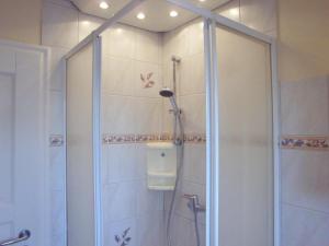 Ένα μπάνιο στο Ferienwohnung Fehlberg +14 φωτογραφίες