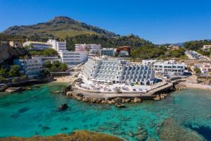 an aerial view of a resort and the ocean at Globales Don Pedro - Adults Only in Cala de Sant Vicenc