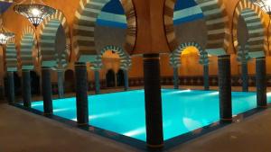 Sundlaugin á Hotel Kasbah Azalay eða í nágrenninu