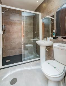 A bathroom at Hotel Manzanito