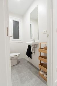 A bathroom at Belgrano Beach & Oldtown by Beauty Rentals