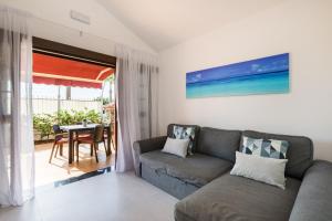 Bungalow Villa Golf Maspalomas tesisinde bir oturma alanı