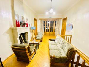Posezení v ubytování Guesthouse Zedafoni + 37 fotografií