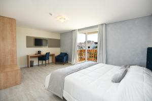 Postel nebo postele na pokoji v ubytování Hotel Alles Berg