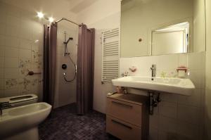 Et badeværelse på Bedrooms B&B