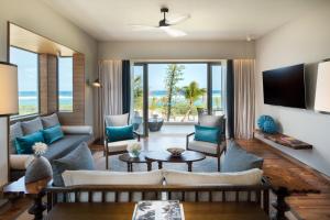 Posezení v ubytování Anantara Iko Mauritius Resort & Villas